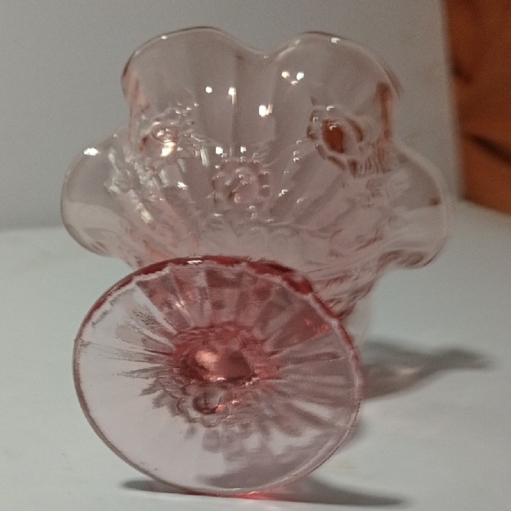 Vintage Fenton Colonial Pink Cabbage Rose Glass Heart Pedestal Bowl - Picture 7 of 8